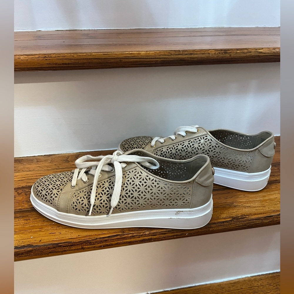 Anne Klein sport sneakers .